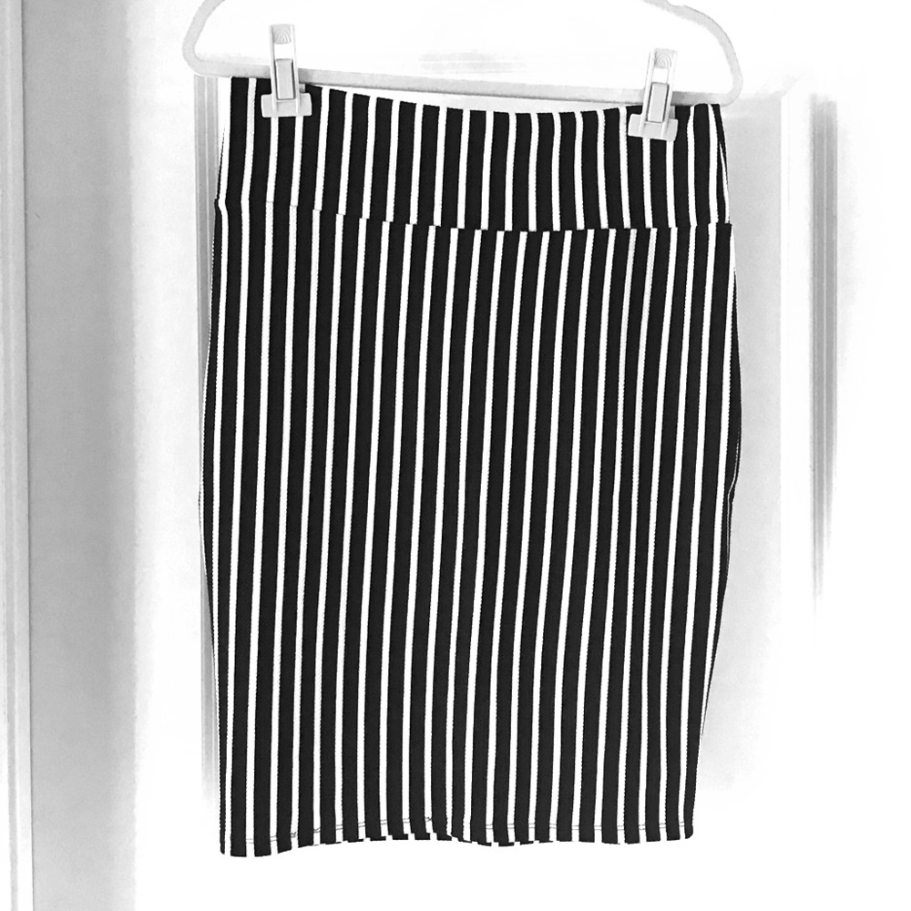 LuLaRoe Cassie Skirt